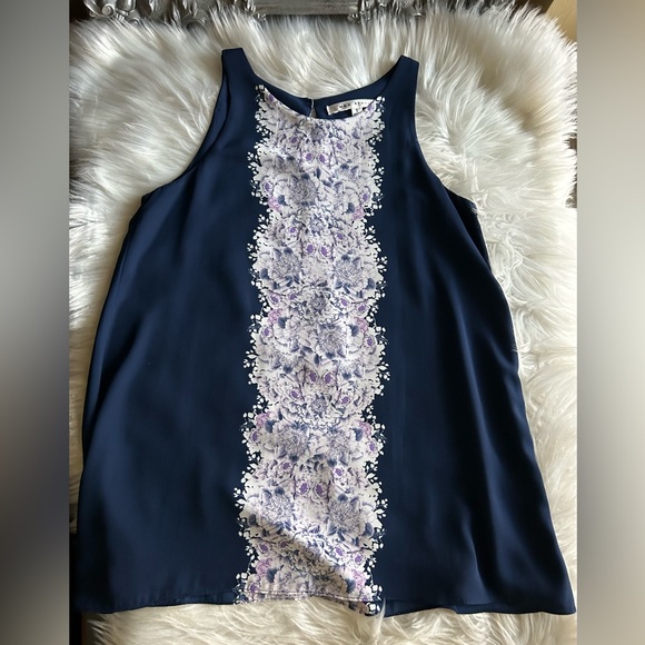 LOFT Tops - Floral tank professional business casual✨